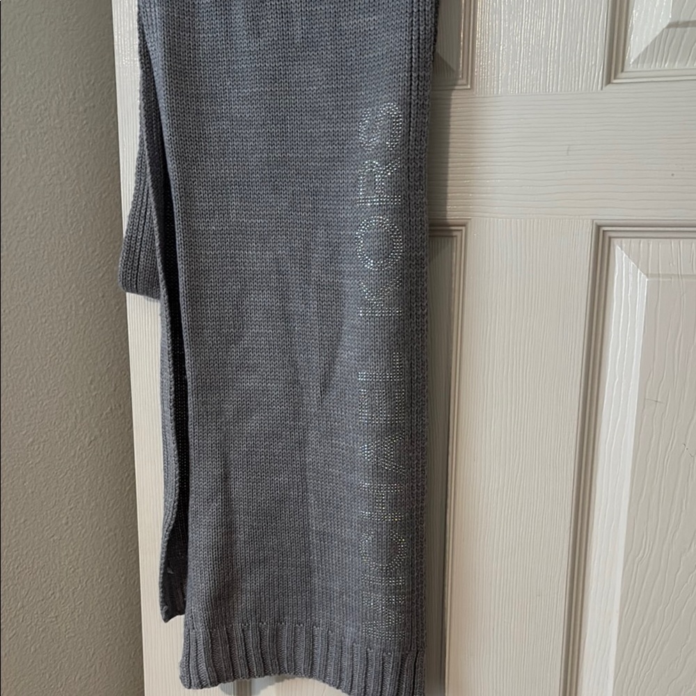 MICHAEL Michael Kors Gray Knit Scarf